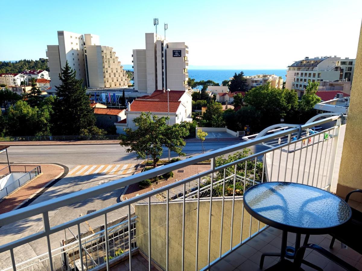 Apartman Lux Макарска Екстериор снимка