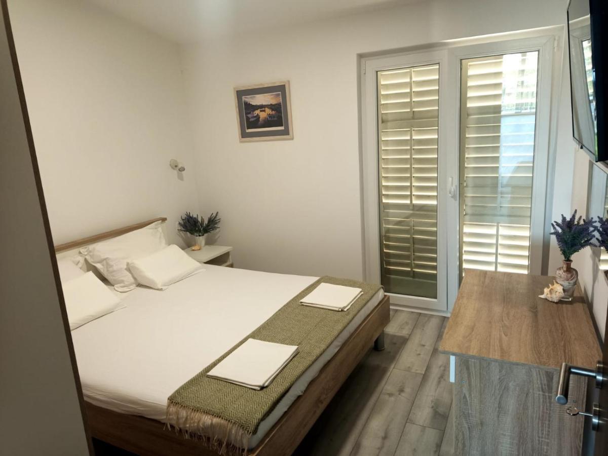Apartman Lux Макарска Екстериор снимка