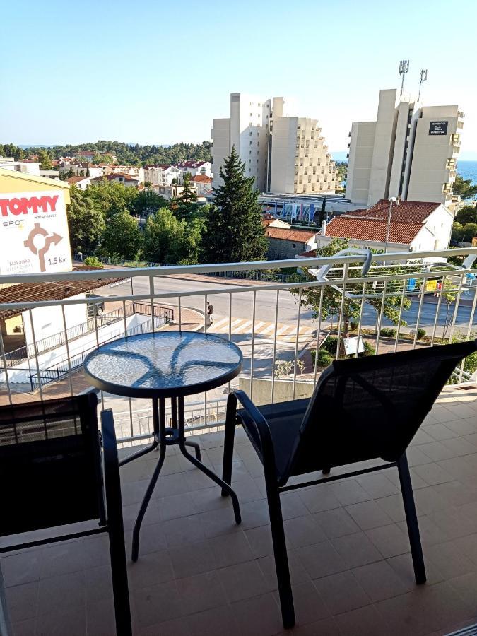Apartman Lux Макарска Екстериор снимка