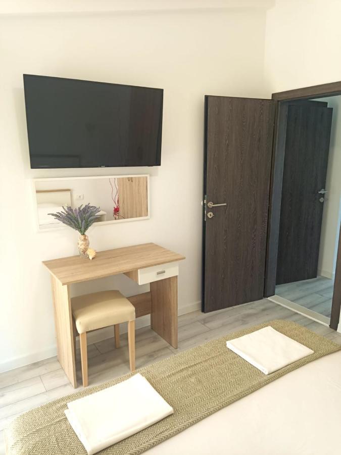 Apartman Lux Макарска Екстериор снимка