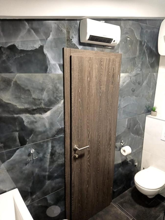Apartman Lux Макарска Екстериор снимка