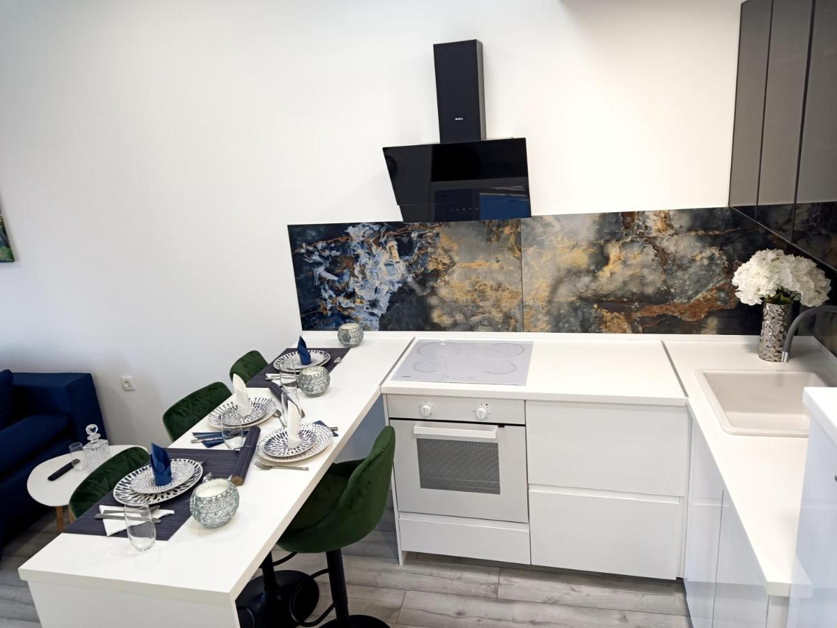 Apartman Lux Макарска Екстериор снимка