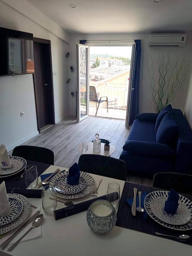 Apartman Lux Макарска Екстериор снимка