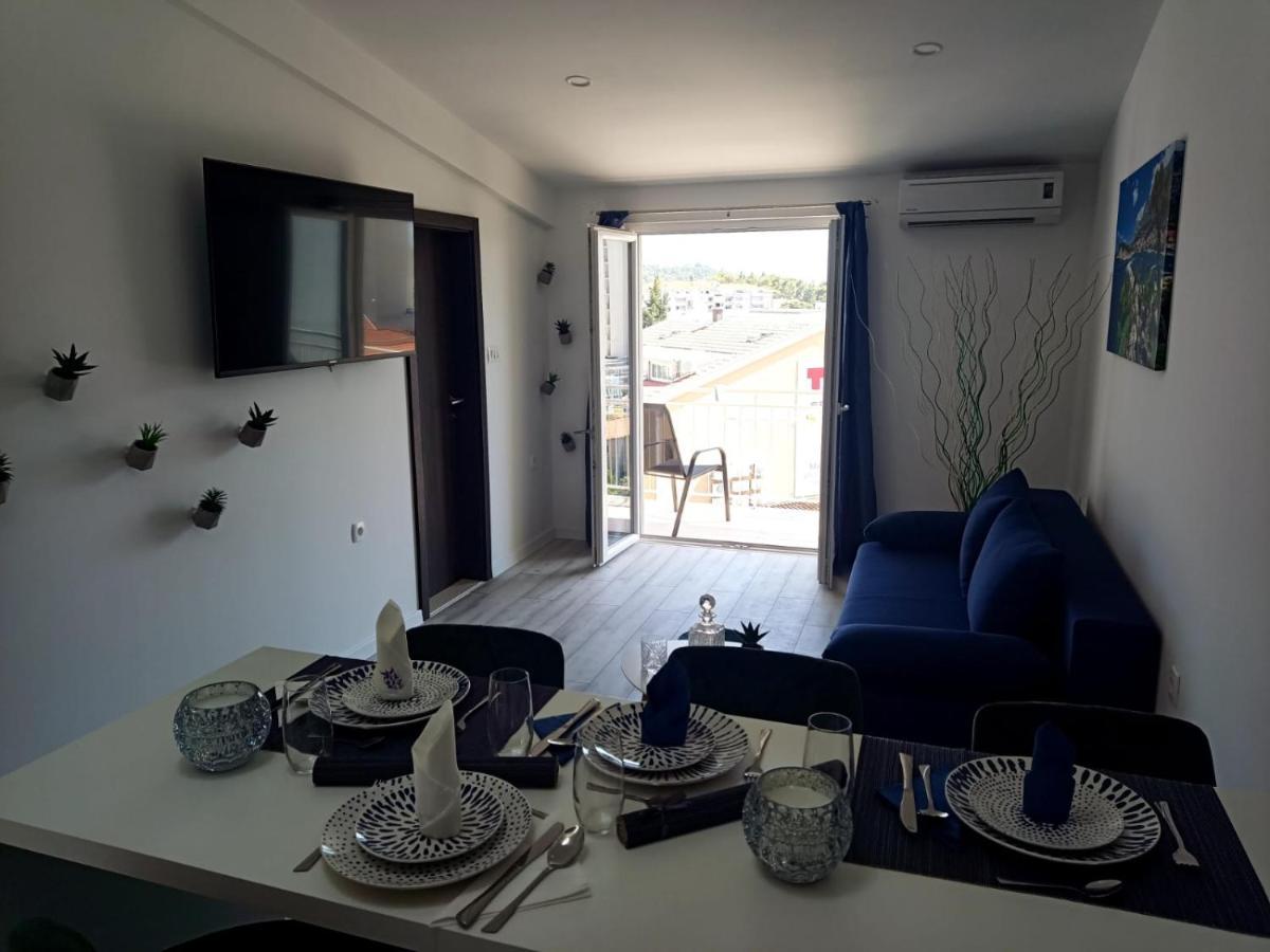 Apartman Lux Макарска Екстериор снимка