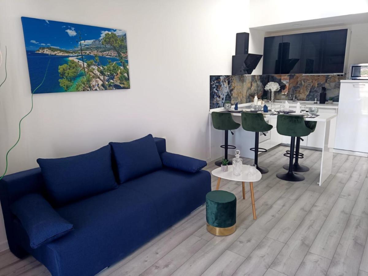 Apartman Lux Макарска Екстериор снимка